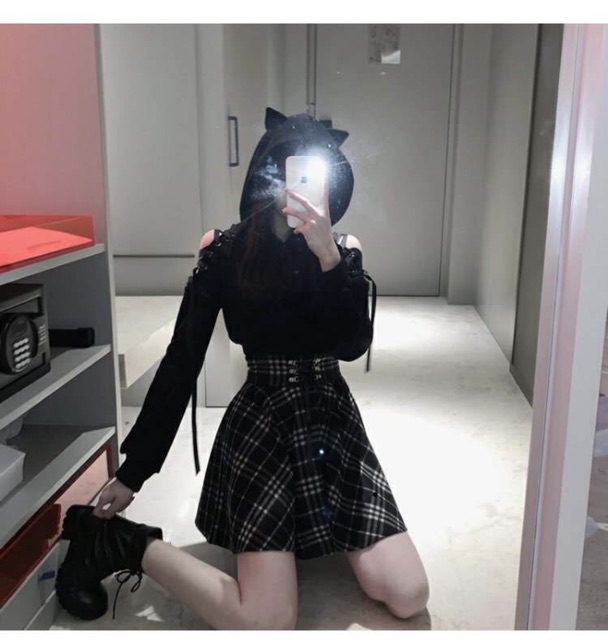 YAS0093-Áo hoodie tai mèo + chân váy kẻ caro