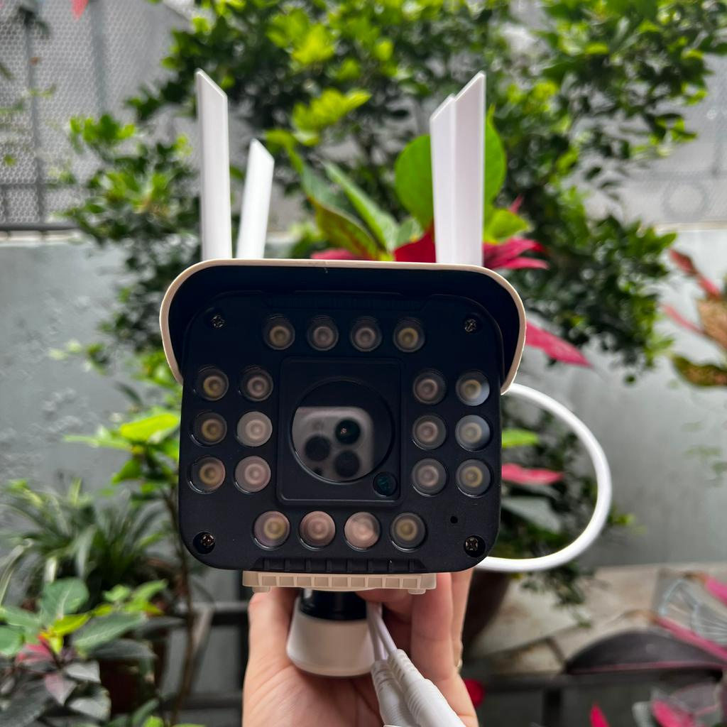 Camera wifi Thân Xoay 360 độ Yoosee 5MPX ngoài trời 20 Led, đàm thoại 2 chiều ban đêm có màu