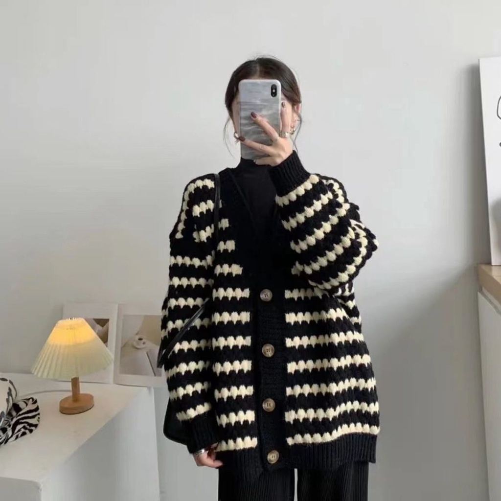 Áo Khoác Cardigan Dệt Kim Dáng Rộng Kẻ Sọc Trắng Đen Thời Trang Thu Đông Cho Nữ