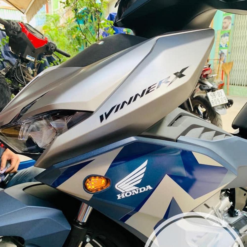 xi nhan tam giác, xi nhan kim cương gắn winer X