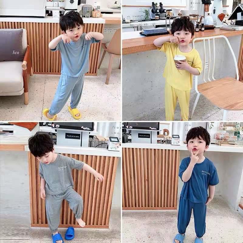 Bộ Cộc Tay Quần Dài Chất Thun Lạnh Minky Mom In Chữ Kiểu Dáng Alibaba Cho Bé