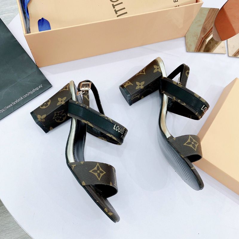 AmT(ẢNH THẬT) Sandal 7p Gót Vuông Da Mềm Êm Fullbox Bill Túi Cao Cấp