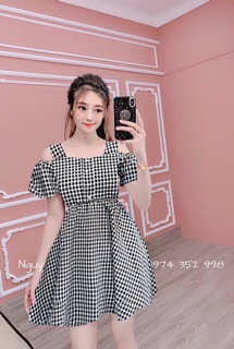 Đầm caro khoét vai