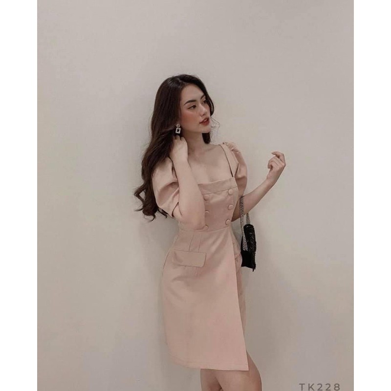 Đầm cổ vuông tay phồng nút bọc | BigBuy360 - bigbuy360.vn