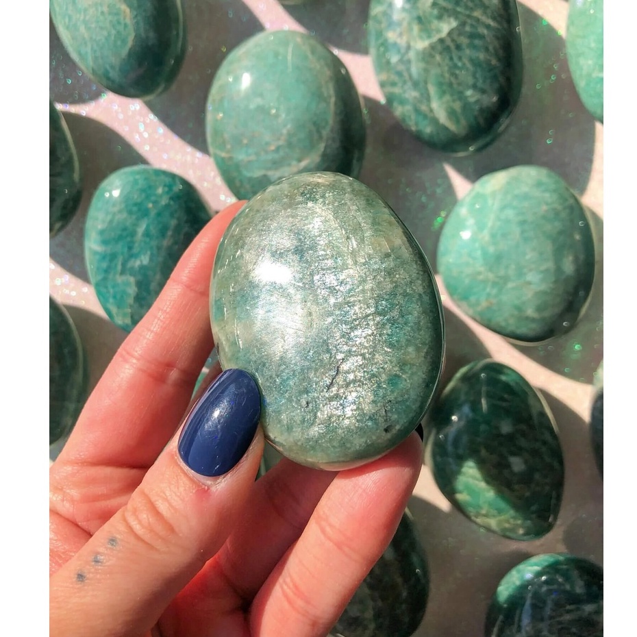 Palm Amazonite (đá Thiên Hà) làm dịu sự lo lắng dùng trong thanh tẩy, Tarot, Reiki, thiền định, phong thủy