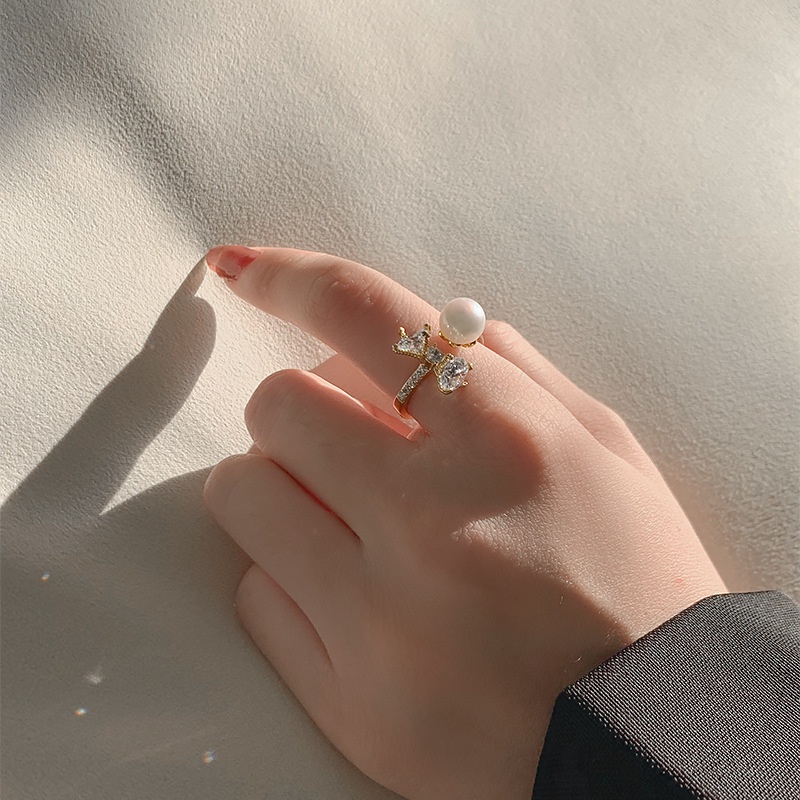 Nhẫn Hở Hình Bướm Đính Ngọc Trai Sang Trọng Thời Trang