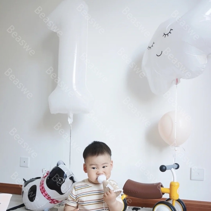Bóng số tuổi trang trí sinh nhật màu trắng phong cách Hàn Quốc