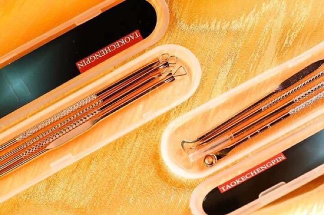 Bộ dụng cụ vệ sinh mụn cao cấp 8 đầu