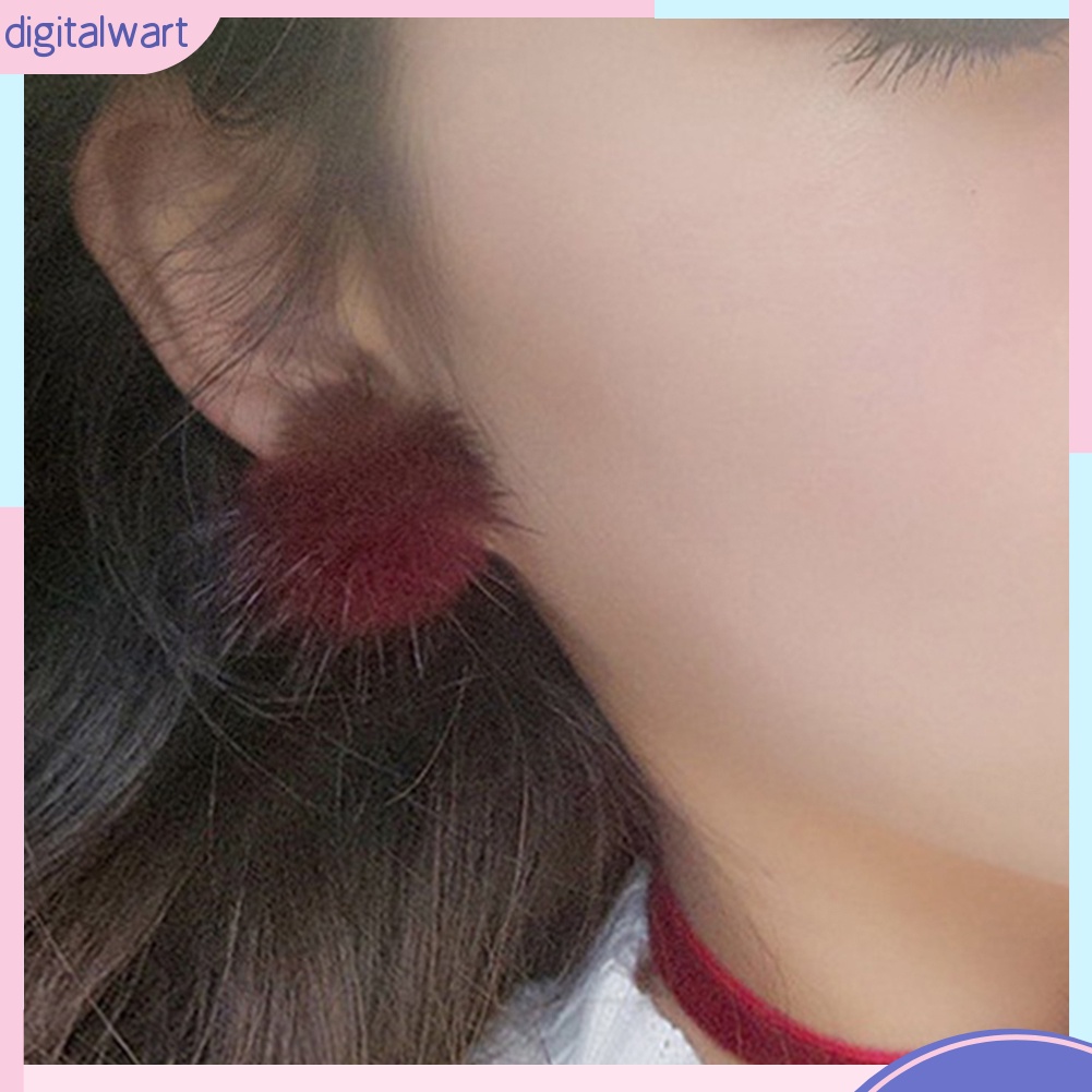 Hoa tai hình bóng lông thời trang thanh lịch dành cho nữ