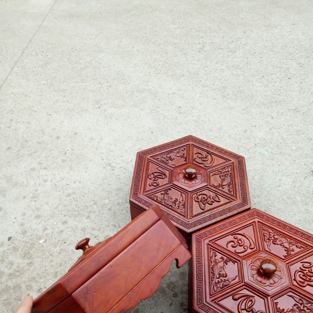 Gạt tàn thuốc tượng đức mẹ