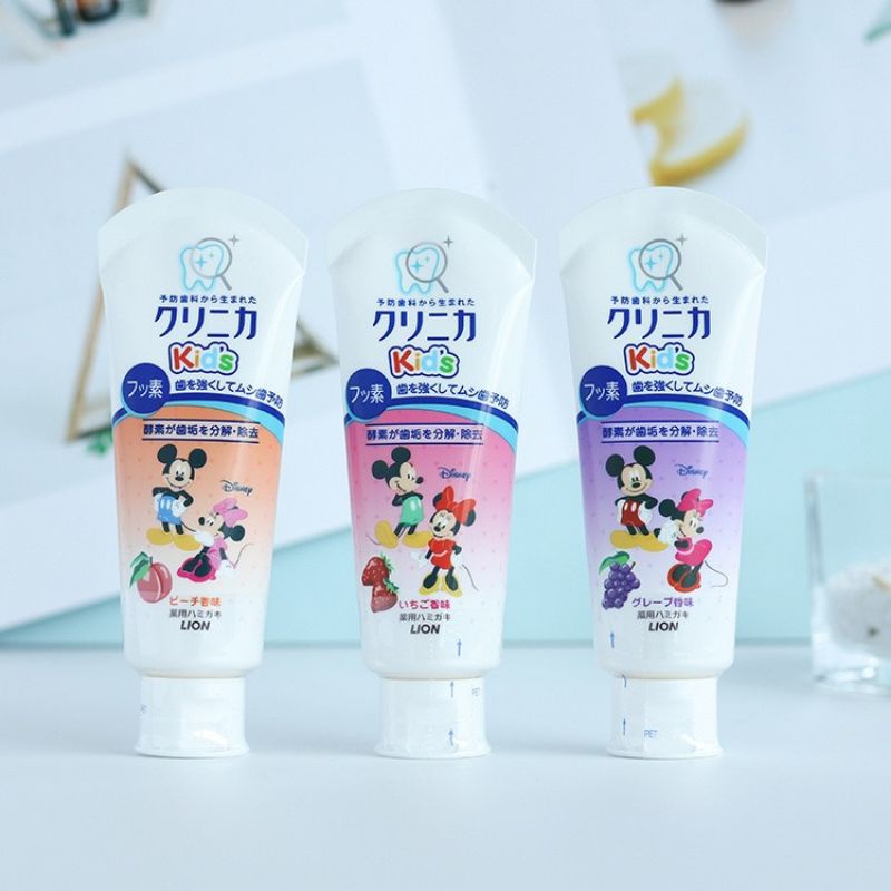 Kem đánh răng Lion Nuốt được cho bé có 2 vị Dâu và Dưa Lưới