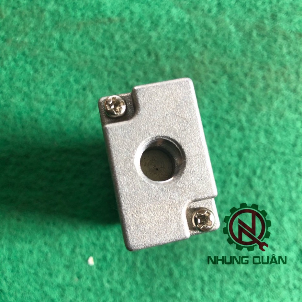 Van chia hơi chuyển tầng HOWO . DONGFENG