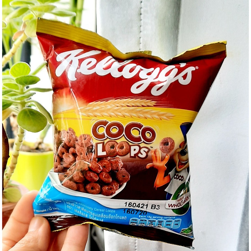 Ngũ cốc ăn sáng Kellogg’s Coco Loops vị choco ít ngọt 15g ăn vặt