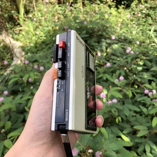Máy cassette Sony