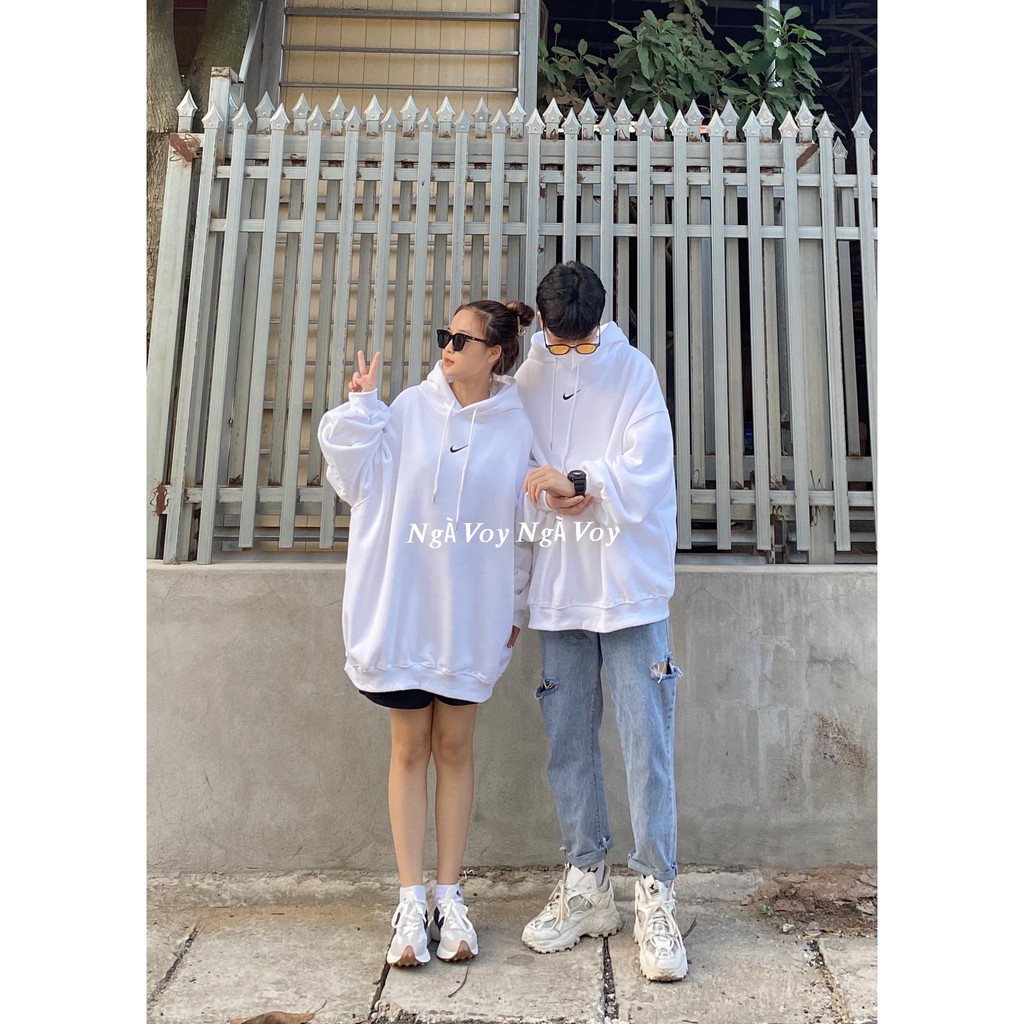 ÁO HOODIE NK CÓ CHỮ TRÊN MŨ MÀU ĐEN VÀ TRẮNG | BigBuy360 - bigbuy360.vn