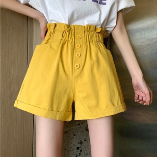 Quần short đính nút lưng dúng
