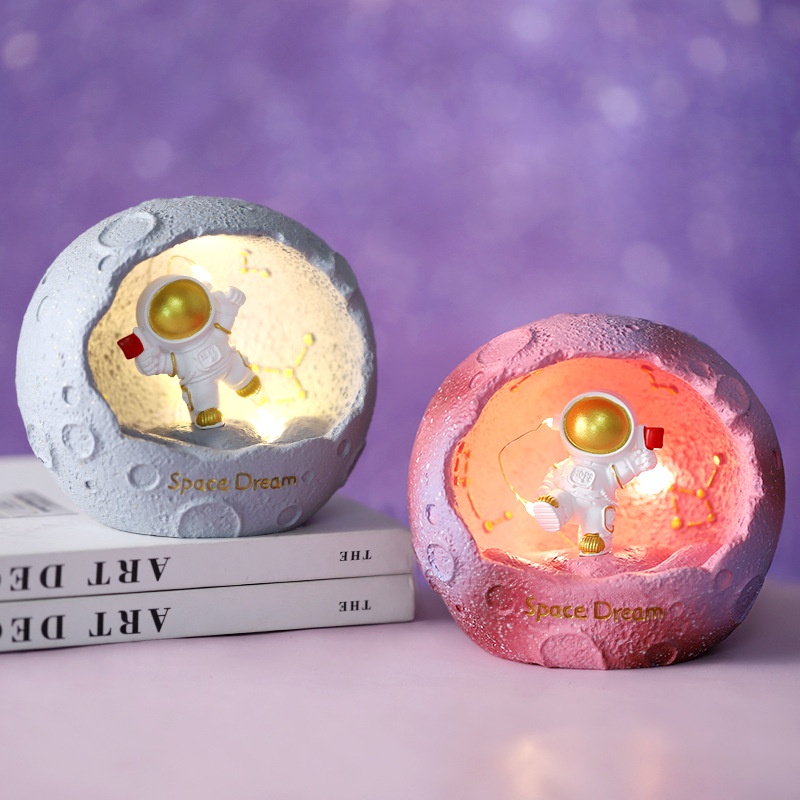 Đèn ngủ Phi hành gia vũ trụ tròn SPACE DREAM biểu cảm dễ thương đặt bàn làm việc, bàn học, quà tặng bạn bè người thân