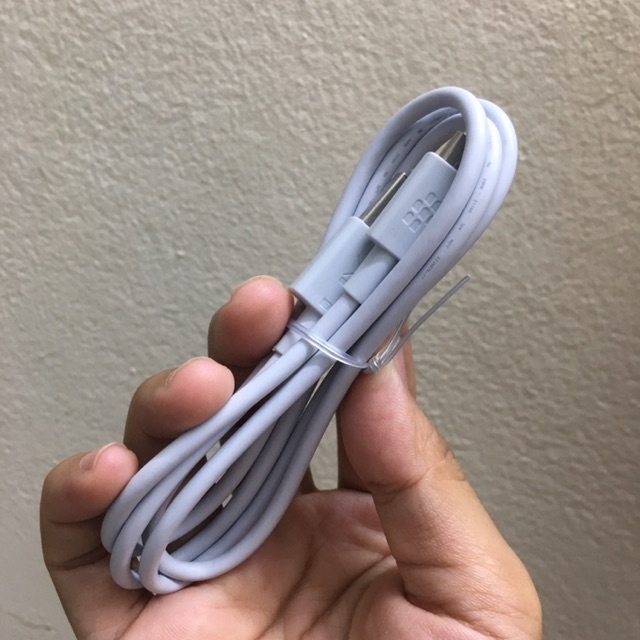 Củ sạc 3 chân BlackBerry 750mah, 850mAh và cáp microusb hàng zin