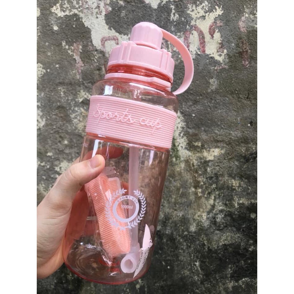 Bình nước sports cup phong cách thể thao 1000ml có ống hút và dây đeo