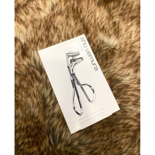 Bấm mi Shu Eumura Góc