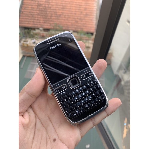Điện thoại Nokia e72 cũ zin nguyên bản vỏ zin all. Có wifi 3g | Bảo hành 12 tháng