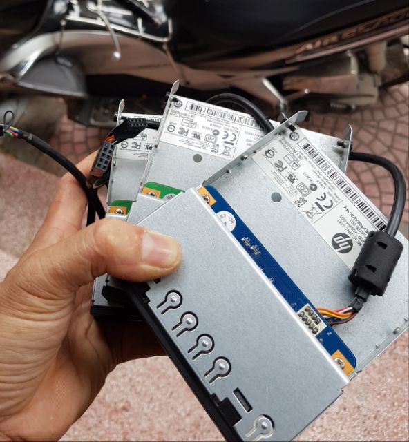 Đầu đọc thẻ tháo máy đồng bộ HP cắm thẳng vào các loại máy PC có khe chờ chân USB mở rộng