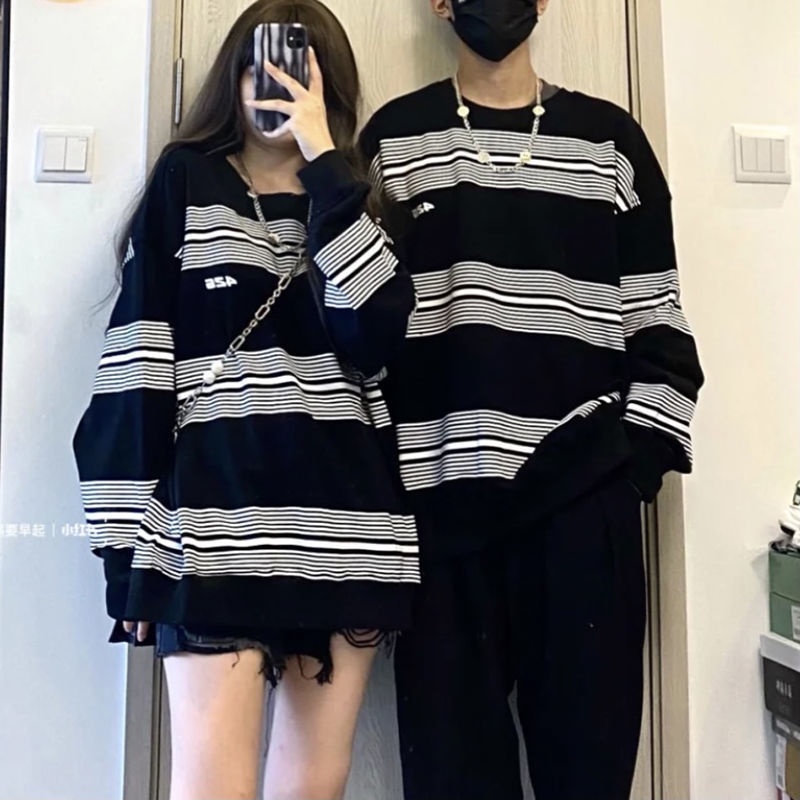 Áo Sweater Cổ Tròn Dáng Rộng Họa Tiết Kẻ Sọc Thời Trang Hong Kong Cho Cặp Đôi