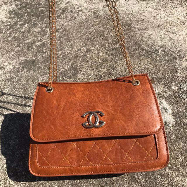 Túi đeo vai bản to siêu sang chảnh