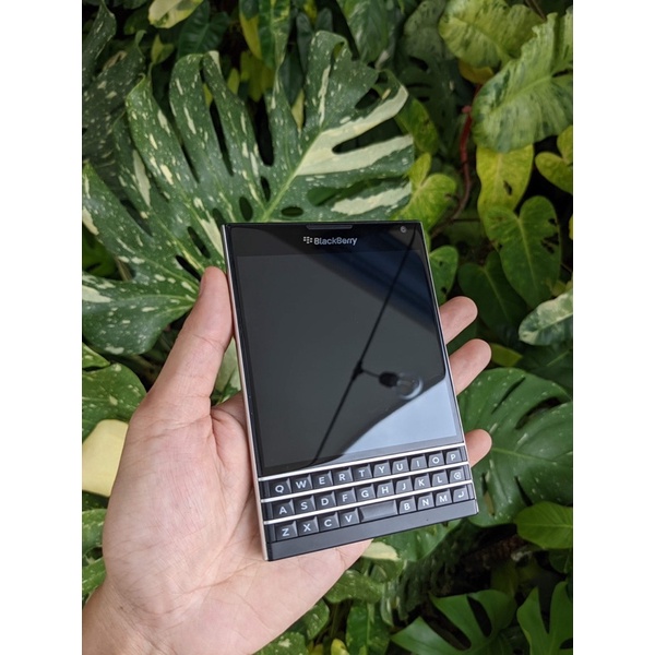 Điện thoại BlackBerry PassPort nguyên bản