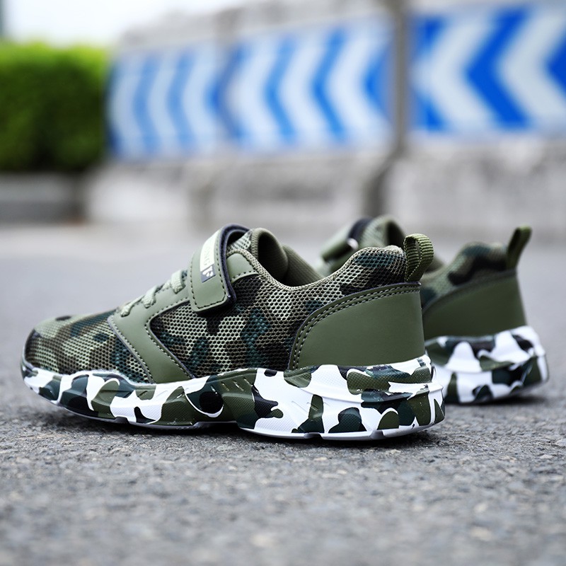 Giày Sneaker Hoạ Tiết Rằn Ri Cho Bé Trai