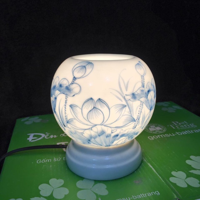 Đèn tinh dầu dùng thờ cúng