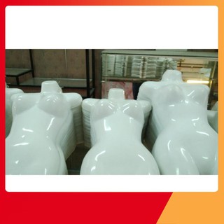 Manocanh máng nhựa nữ