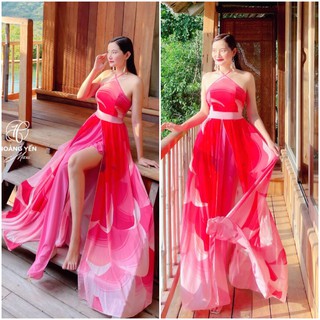 Đầm maxi cổ yếm voan lụa in hoa sen hồng xẻ tà siêu xinh