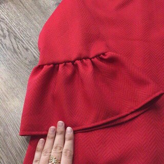 ĐẦM SUÔNG ĐỎ TAY LOE