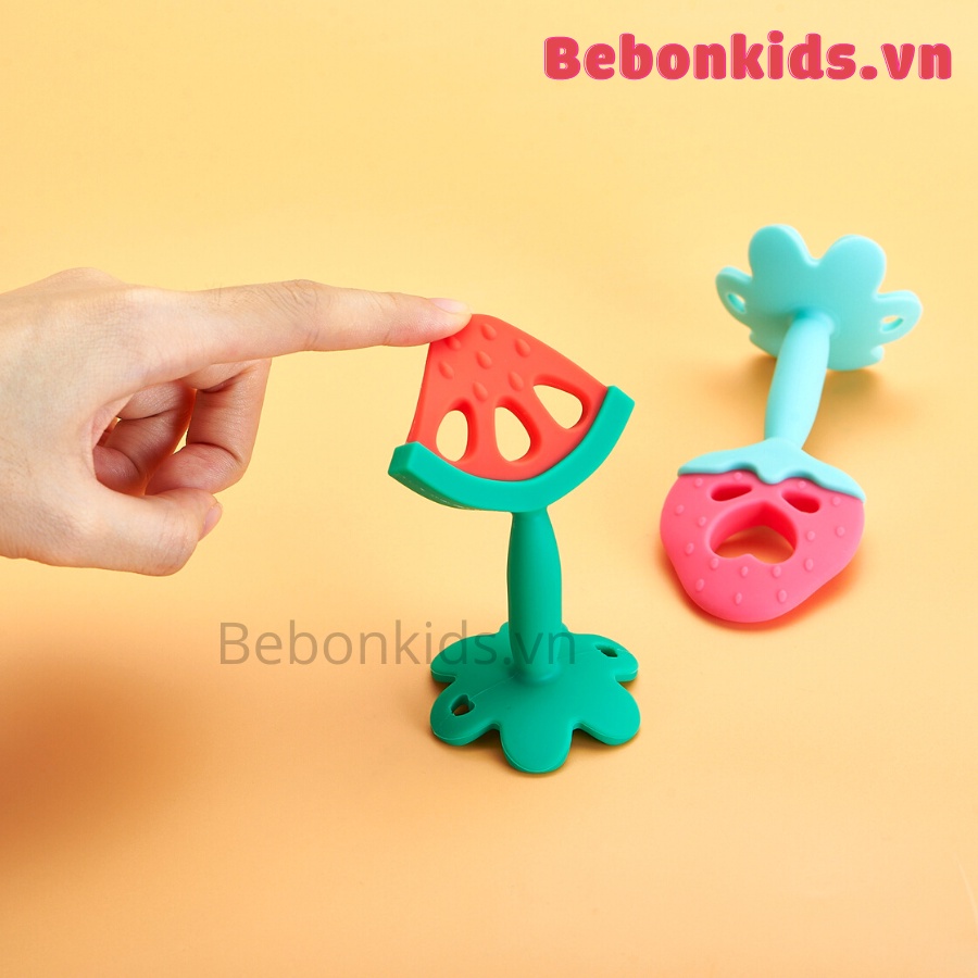 Gặm nướu cho bé chất liệu silicon an toàn không BPA có hộp đựng - hình trụ đứng . đồ chơi cho trẻ sơ sinh