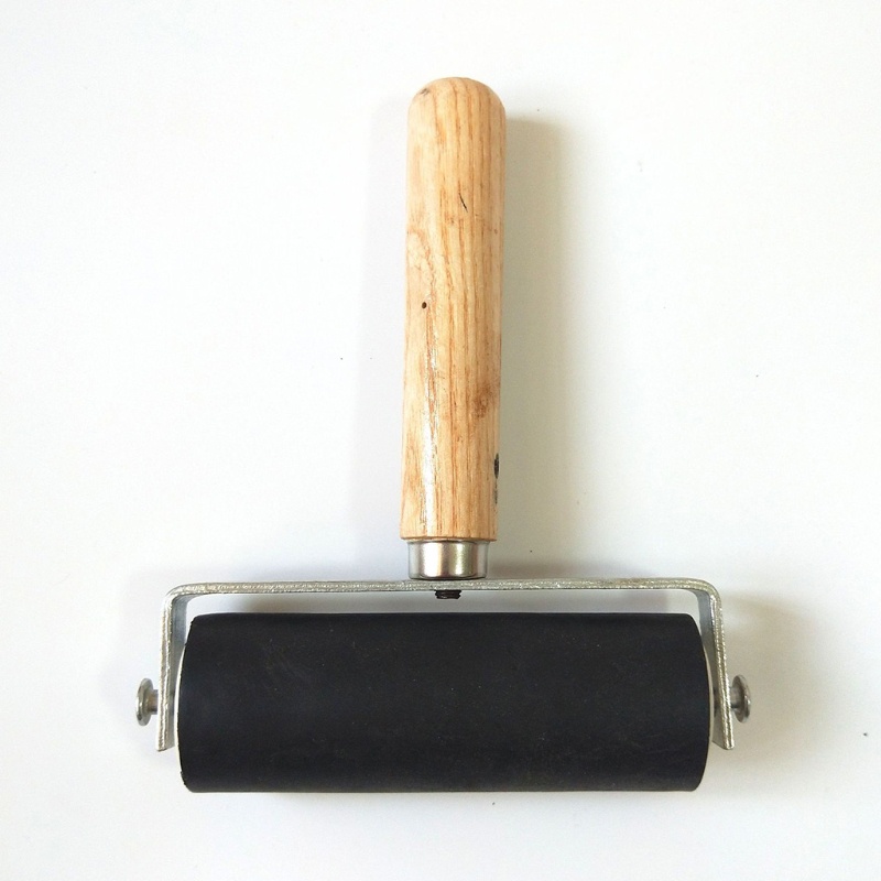 Dụng Cụ Con Lăn Sơn Dầu Bằng Cao Su Gọn Nhẹ Đa Năng