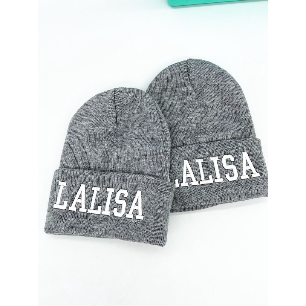 Mũ Len Beanie Cặp Đôi Màu Xám In Chữ Jisoo LISA Kpop