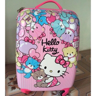 SIZE 18 - VALI KÉO HELLO KITTY ÔM NHIỀU GẤU NHỎ