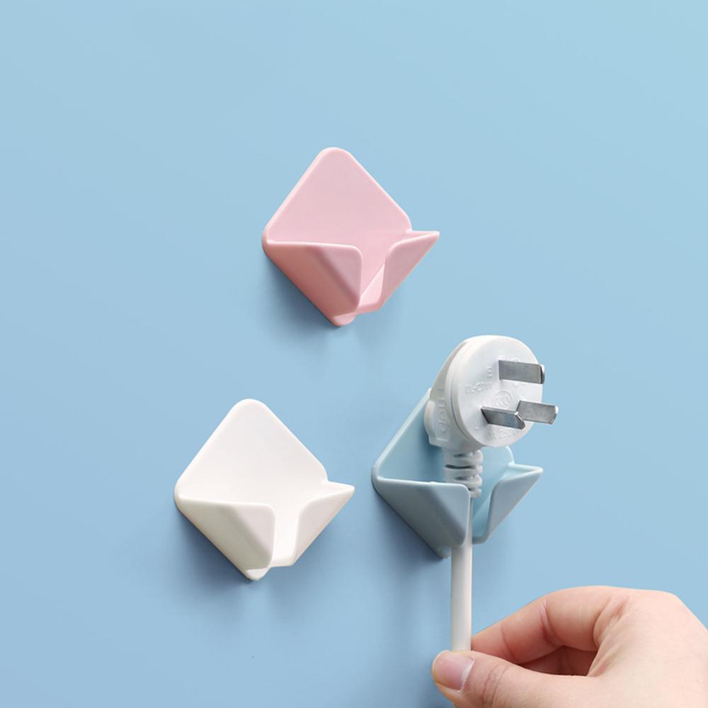 Bộ 2 Móc Treo Phích Cắm Điện Tiện Dụng