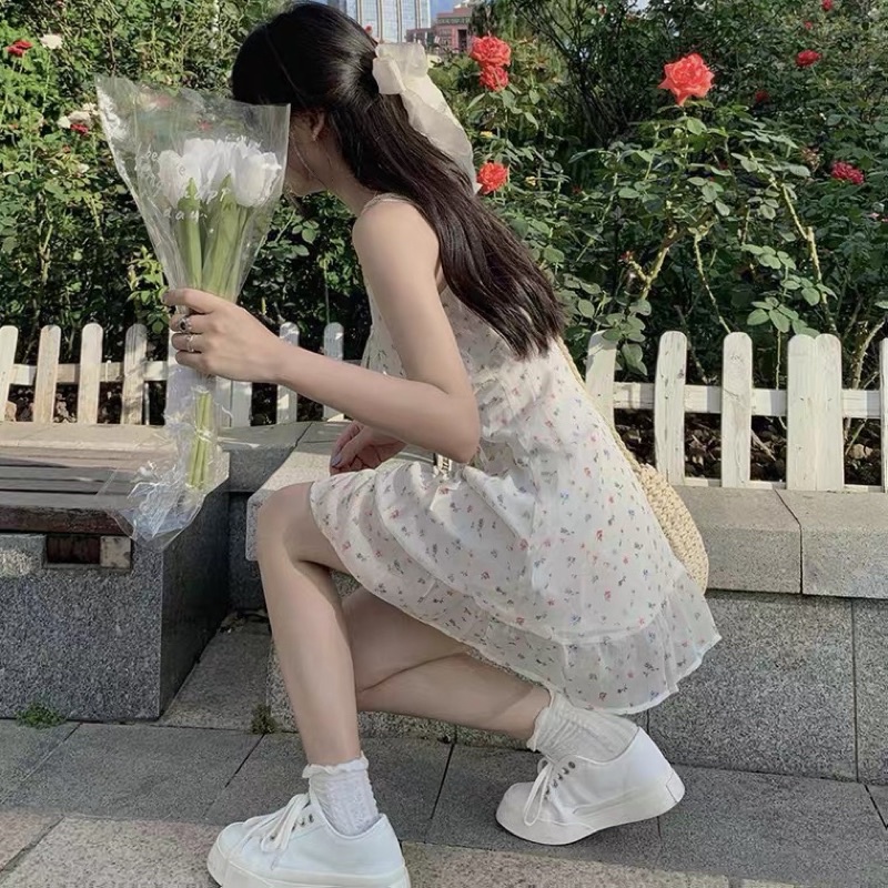 Set váy hoa hai dây và áo khoác cardigan mỏng - Daphne Dress | BigBuy360 - bigbuy360.vn