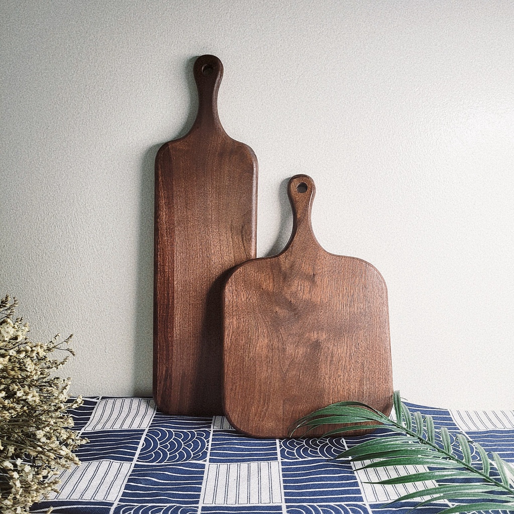 Thớt gỗ decor chất liệu gỗ tần bì - Khay gỗ hình chữ nhật có cán tay cầm tiện lợi