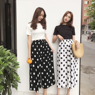 Quần ống rộng chấm bi