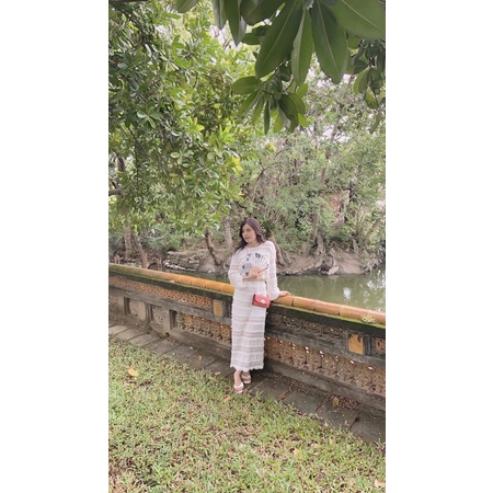 Set ren trắng dài tay siêu sang chảnh