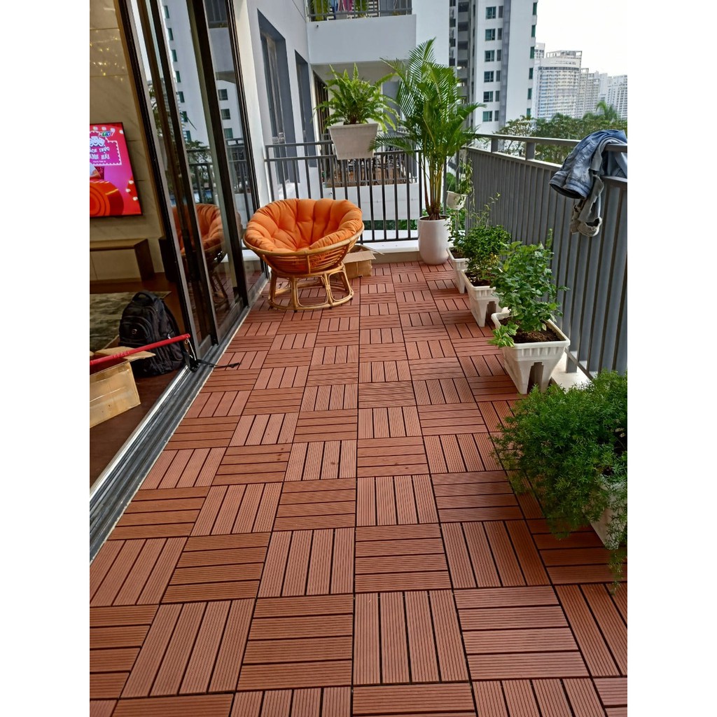 Vỉ sàn gỗ nhựa ngoài trời kt 30x30cm, dày 2.2cm dành cho ban công, sân vườn
