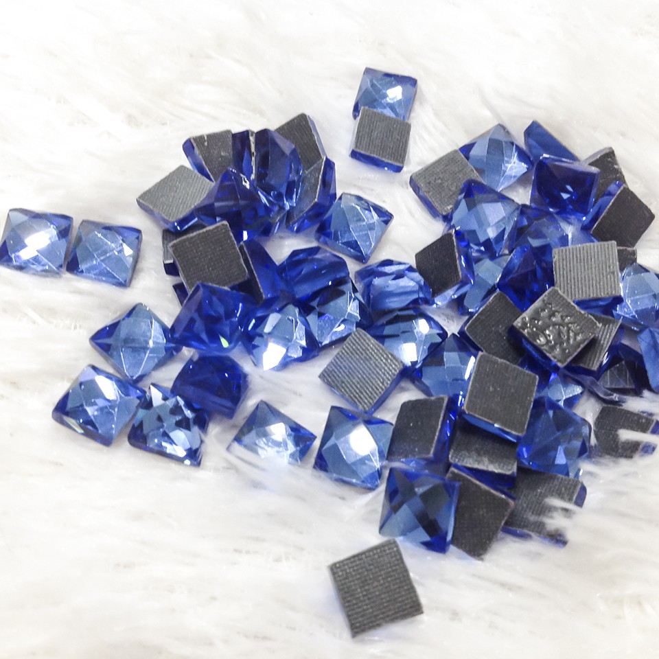 Đá vuông ủi áo dài váy đầm sticker xoàn nhiệt hong kong cao cấp nhiều màu size 8mm