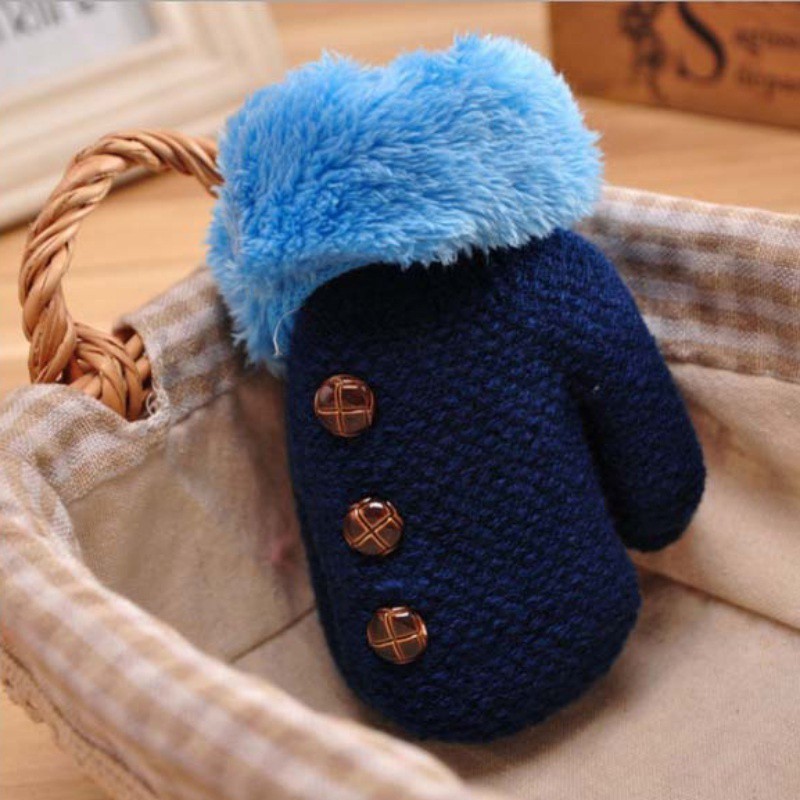 Găng tay giữ ấm mùa đông cho em bé