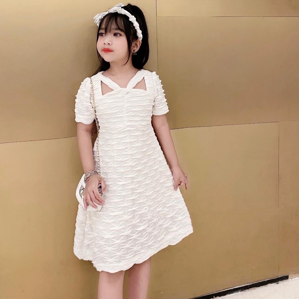 Váy nhăn cổ chéo VN bé gái