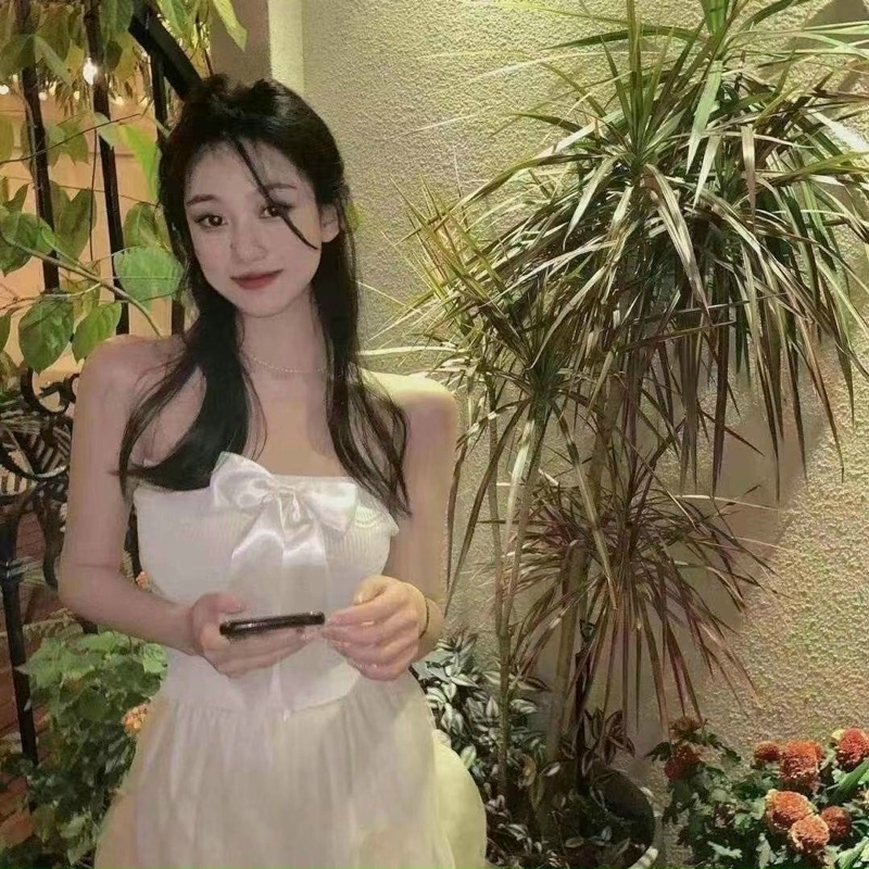 Áo croptop có nơ trước ngực siêu đẹp