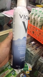 Xịt khoáng vichy chai 300ml