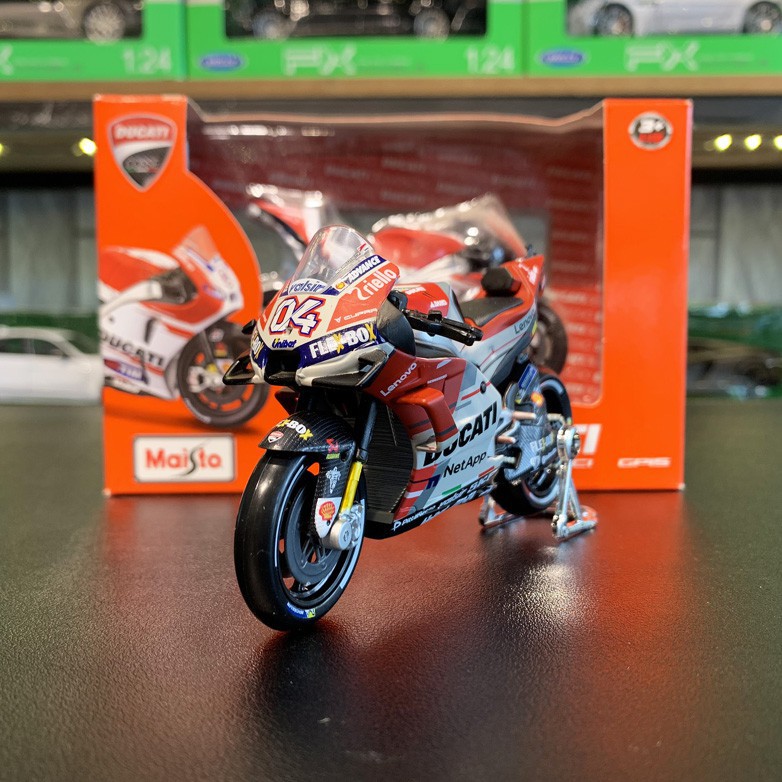 XE MÔ HÌNH - MOTO GP DUCATI DESMOSEDICI 2018 NO.4 - MAISTO tỷ lệ 1:18